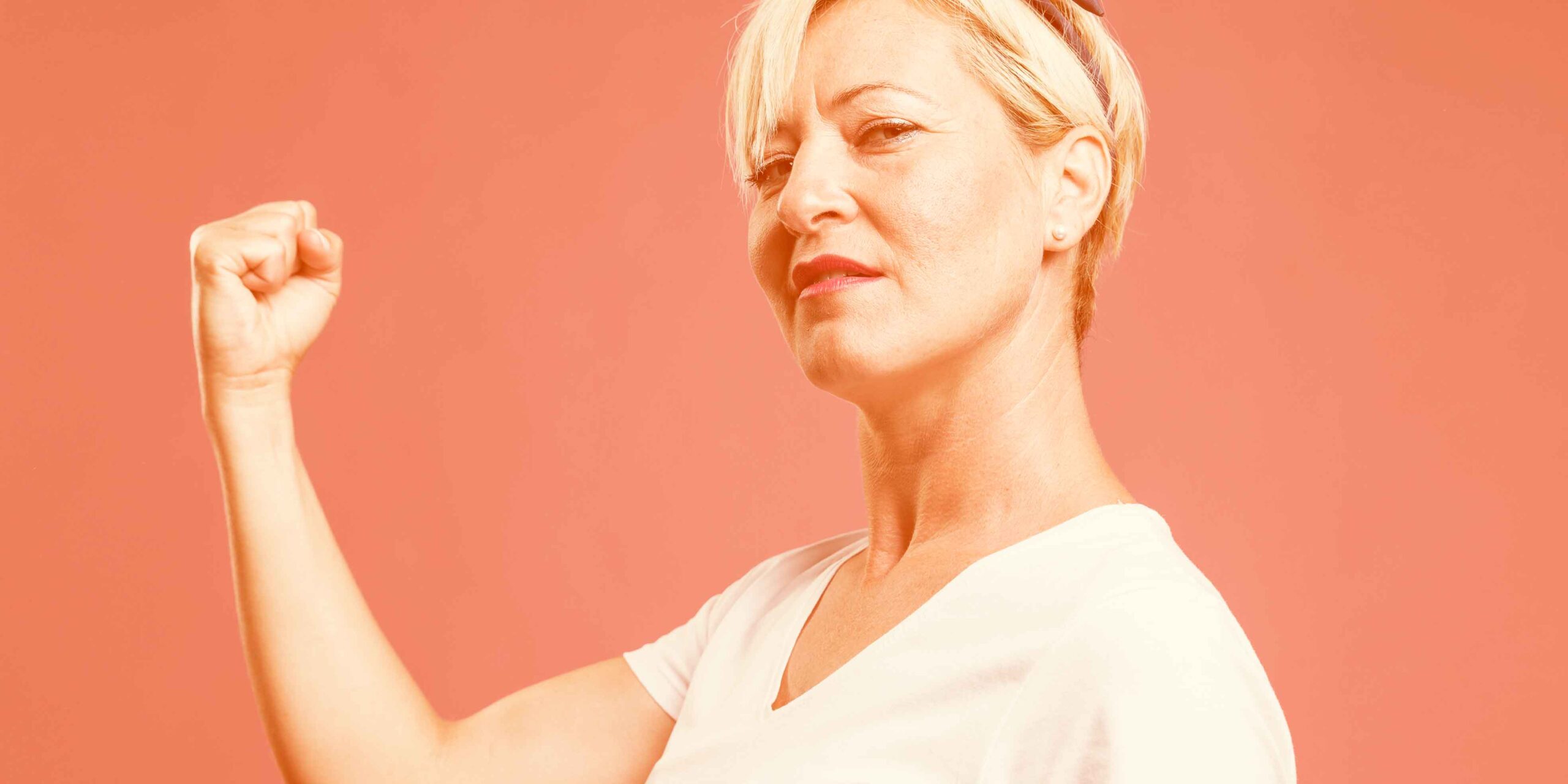 donne in cerchio che discutono di empowerment e menopausa